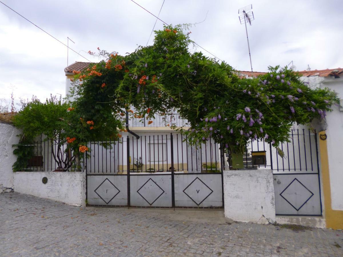 Гостевой дом Casa De Santana Arneiro  Экстерьер фото